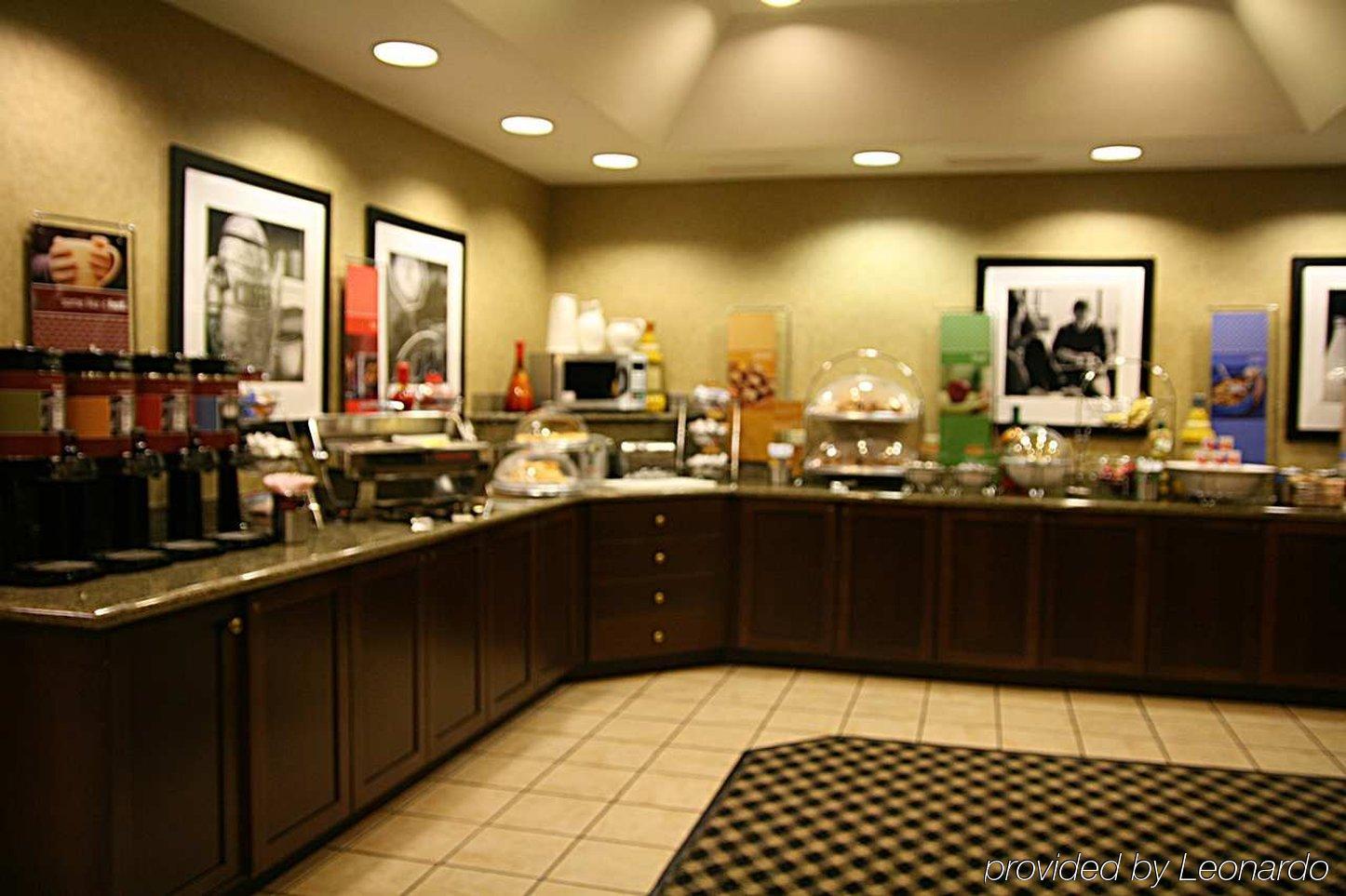 Hampton Inn Marshall Restaurante foto